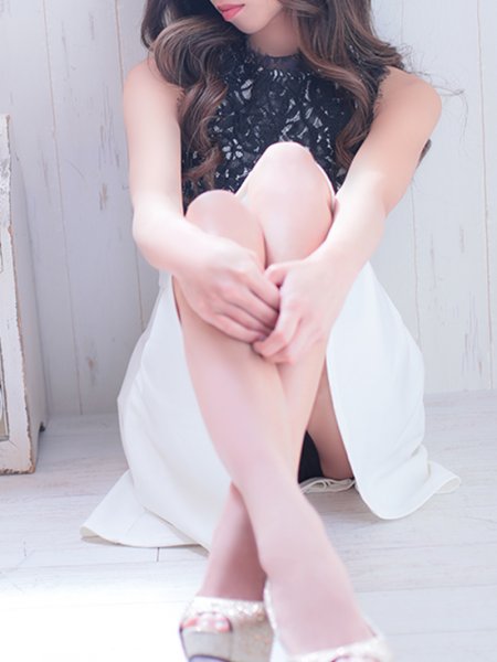 美月カレンさん